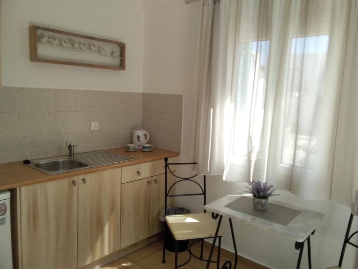 Celeste Apartments أورنوس المظهر الخارجي الصورة